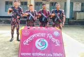 শিবগঞ্জ সীমান্তে ৫৯ বিজিবি’র অভিযান ১২টি ভারতীয় চোরাই মোবাইল উদ্ধার